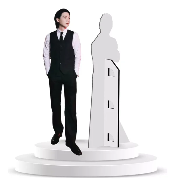 Figura de Suga - Bts en Coroplast a Tamaño Real Con Base