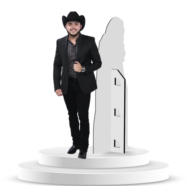 Figura de Gerardo Ortiz a Tamaño Real en Coroplast