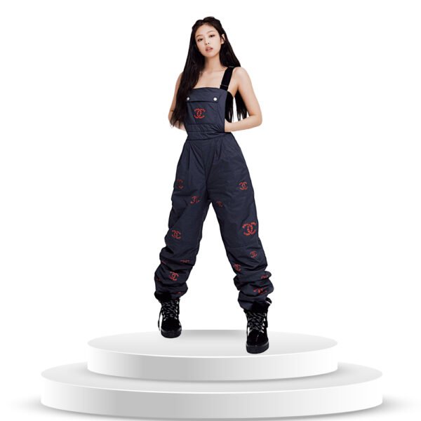 Figura de Jennie - Black Pink De Coroplast A Tamaño Real - Imagen 3