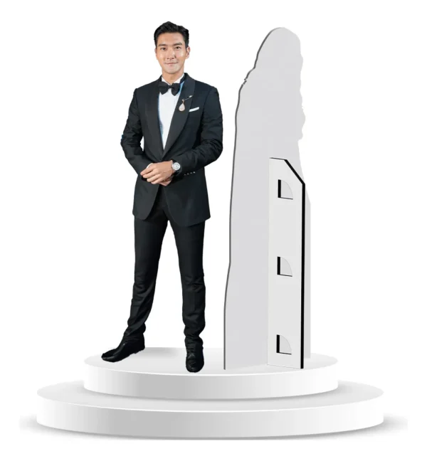 Figura De Coroplast De Choi Si Won Super Junior Con Base A Tamaño Real En Coroplast