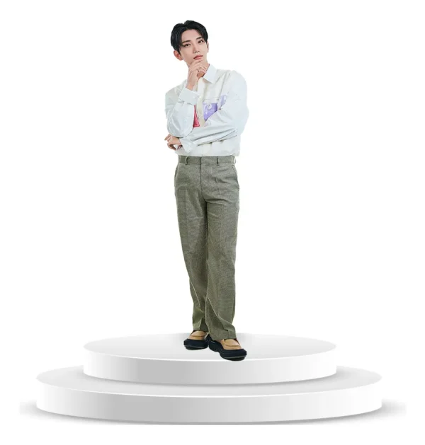 Figura De Coroplast De Joshua Hong Con Base A Tamaño Real En Coroplast - Imagen 3