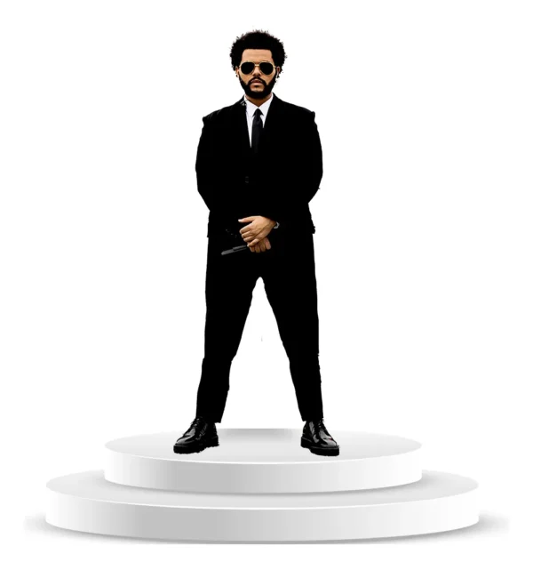 Figura De Coroplast De The Weeknd Con Base A Tamaño Real En Coroplast - Imagen 3