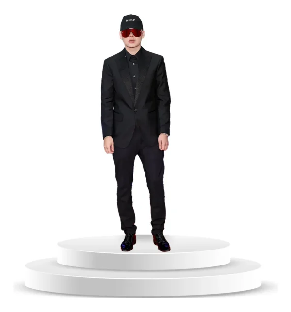 Figura De Coroplast De Bizarrap Con Base A Tamaño Real En Coroplast - Imagen 3
