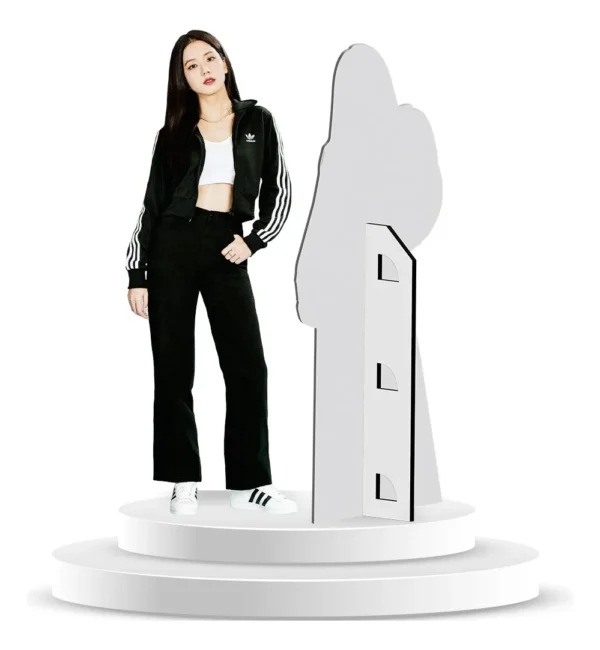 Figura De Coroplast De Jisoo - Blackpink Con Base A Tamaño Real En Coroplast